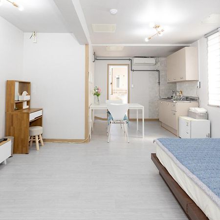 Dashim Guest House กุนซาน ภายนอก รูปภาพ