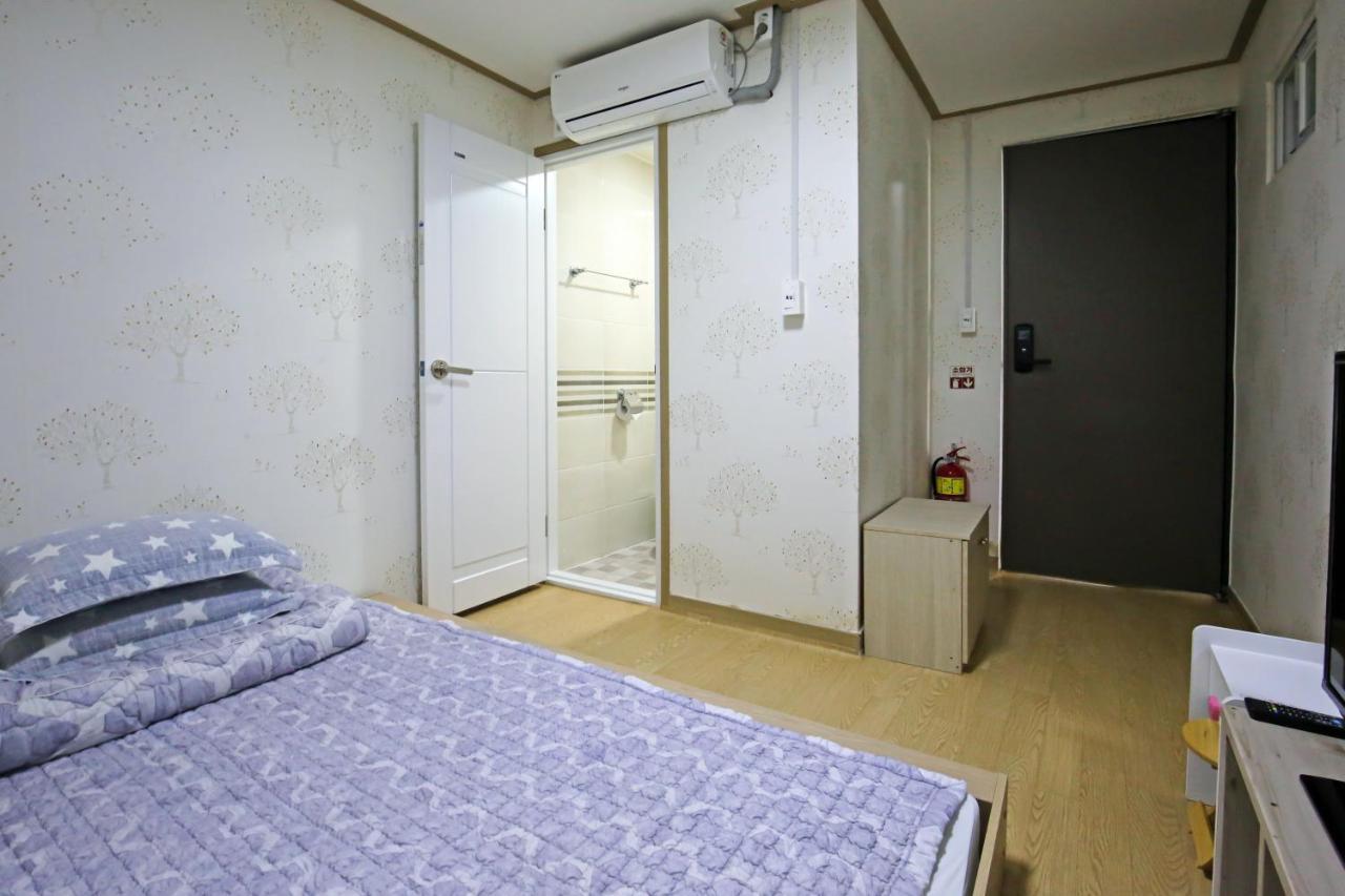 Dashim Guest House กุนซาน ภายนอก รูปภาพ