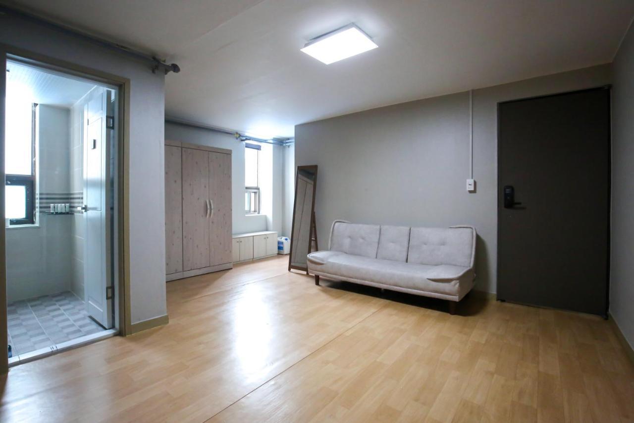 Dashim Guest House กุนซาน ภายนอก รูปภาพ
